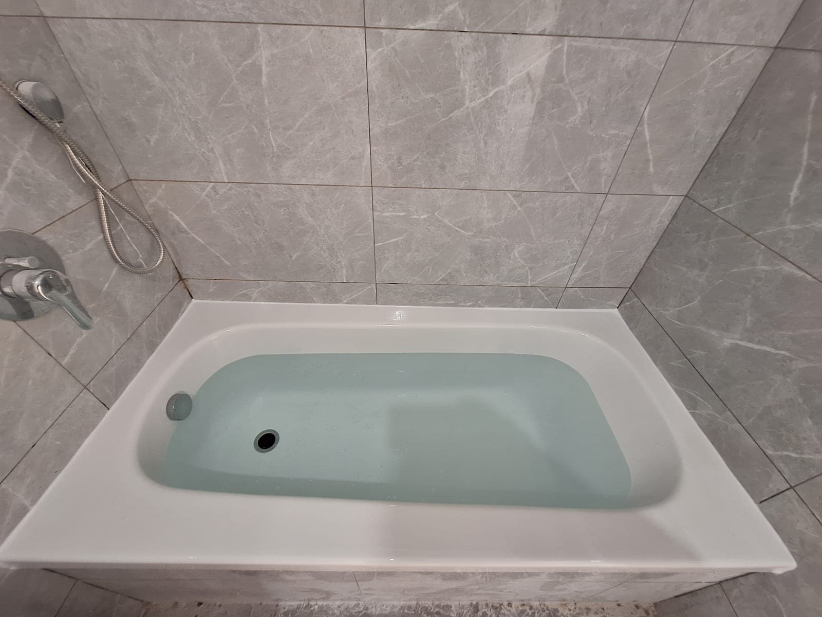 אחרי הציפוי — חידוש משטח בעולם הציפויים