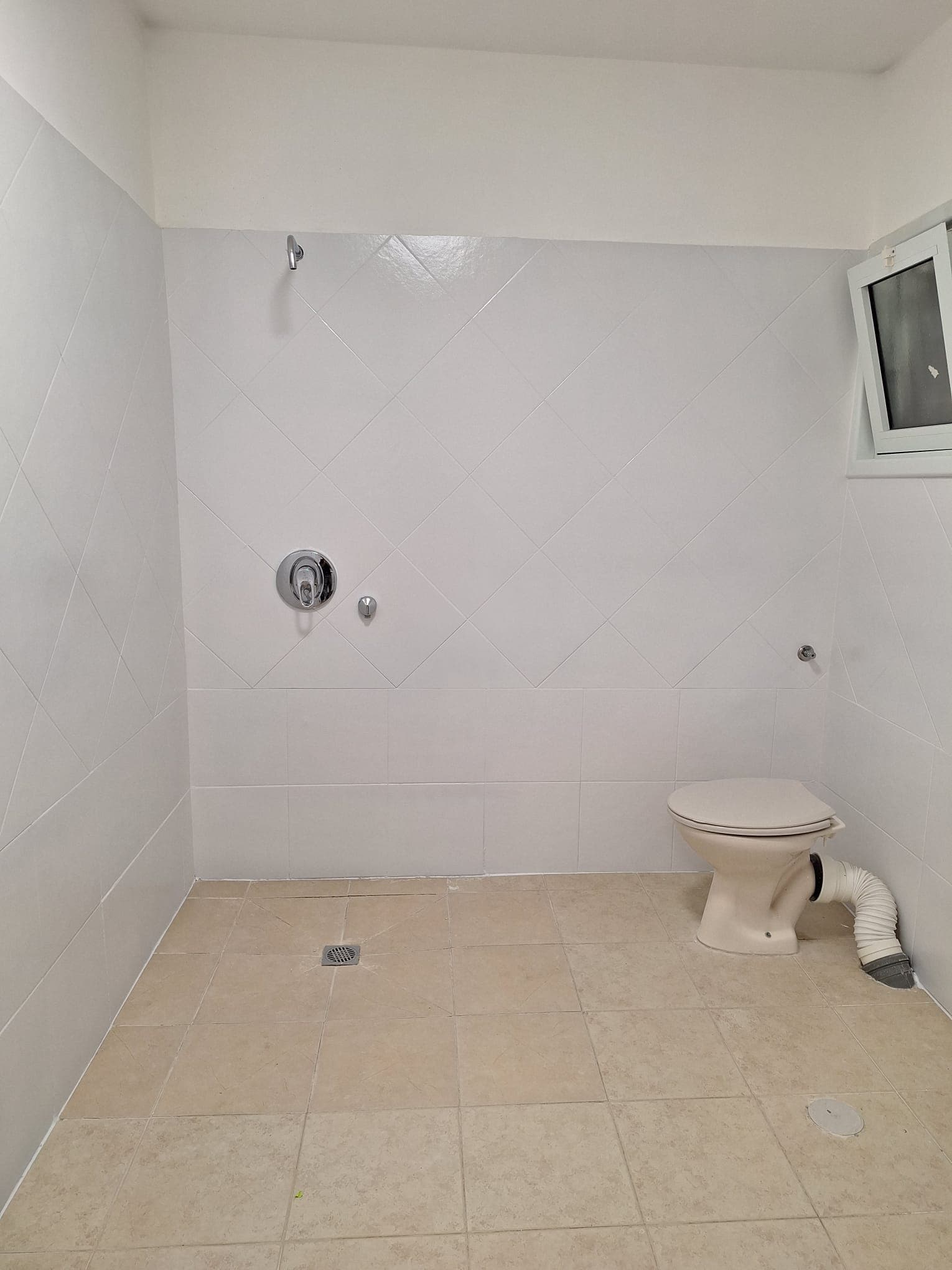 תיקון ציפוי אריחי קרמיקה, כיורי חרס וכדומה — 2. ציפוי בהתזת צבע בשיטת HVLP